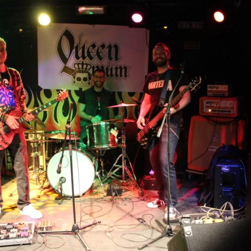 Bild von einem Auftritt der Band